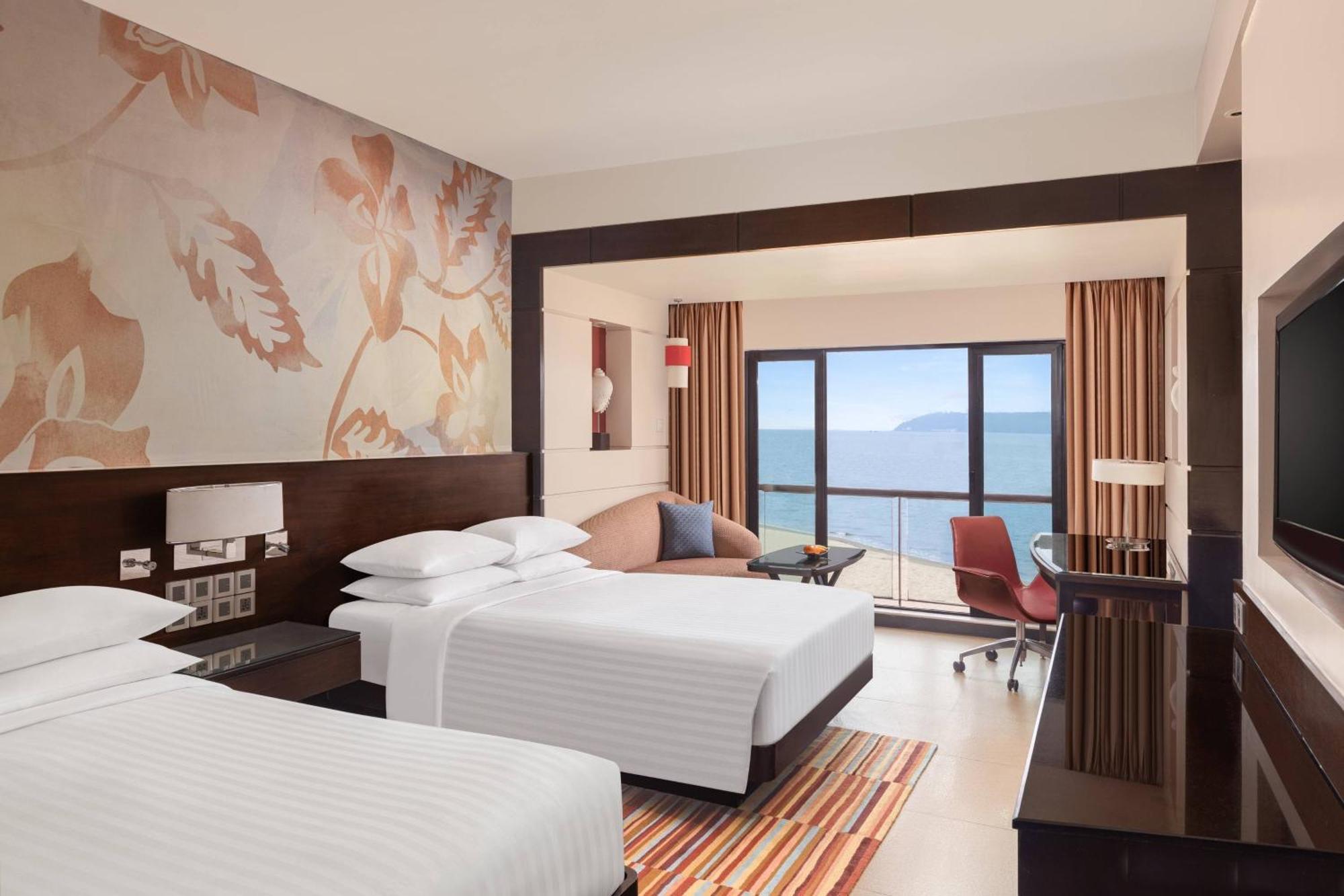 Queen Room Two Queen Beds Bay View